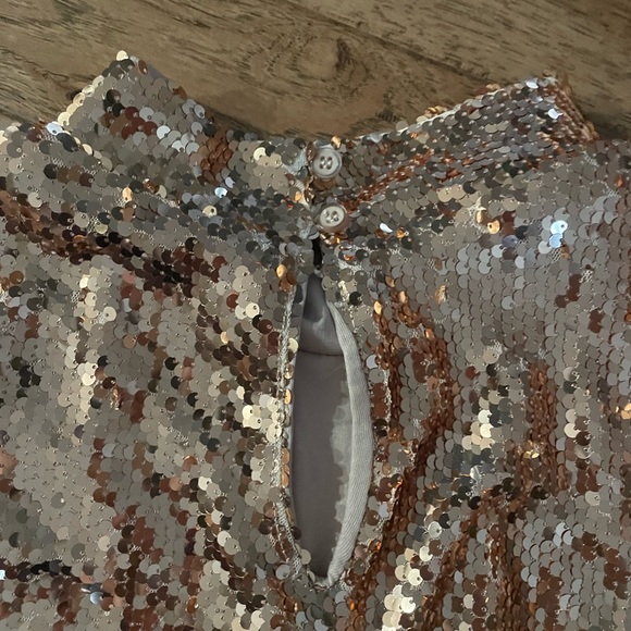 Gorgeous Sequin Top - Picture 6 of 6